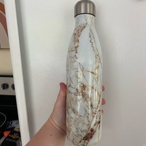 S’well insulated water bottle 25 oz.